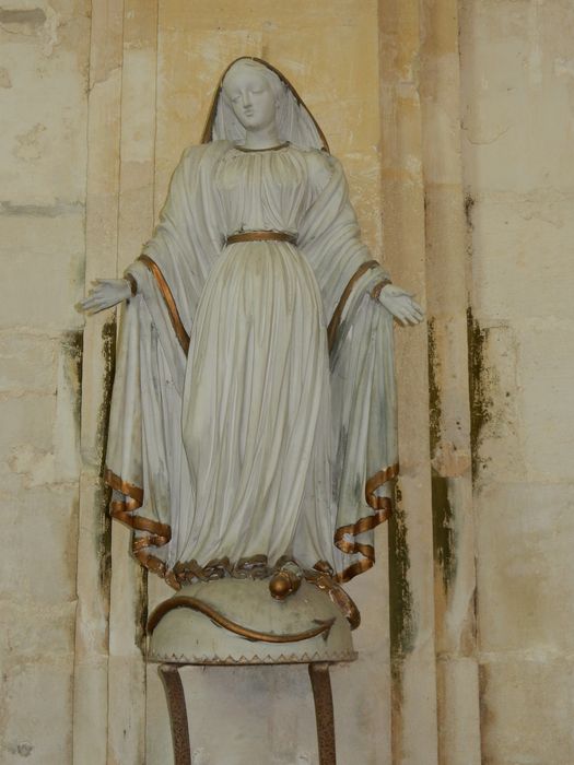 Statue : Vierge dite de la Médaille miraculeuse