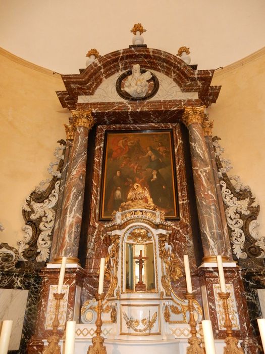 Autel (maître-autel), retable et tabernacle