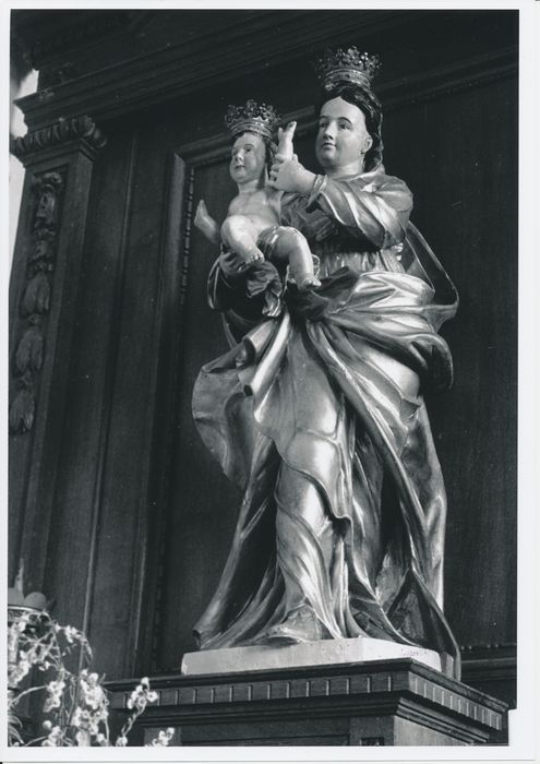 Statue : Vierge à l'Enfant