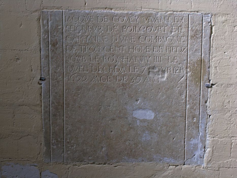 dalle funéraire de Jean de Coucy