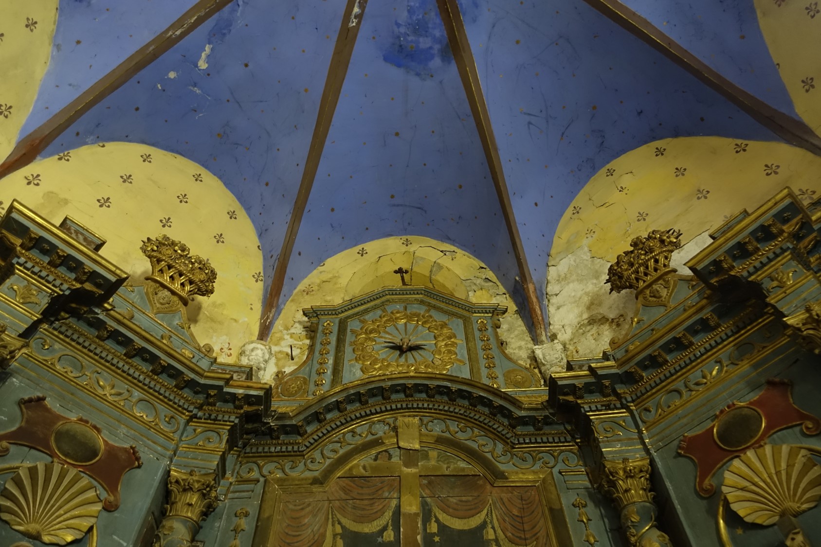 retable architecturé, partie supérieure