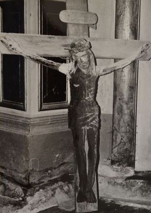 statue : Christ en croix - © Ministère de la Culture (France), Conservation des antiquités et des objets d’art de l'Ariège – Tous droits réservés 