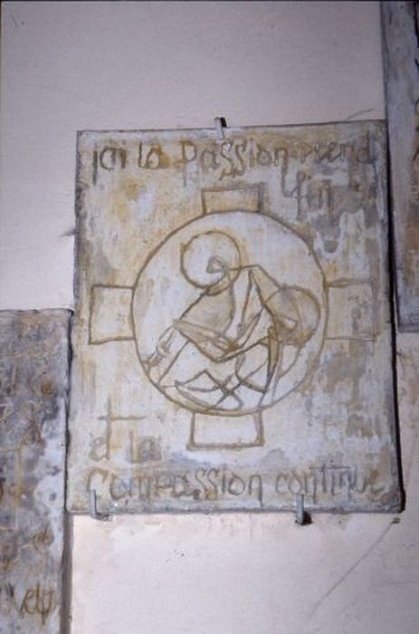chemin de croix (bas-relief), détail d’une station - © Ministère de la Culture (France), Conservation des antiquités et des objets d’art de l'Ariège – Tous droits réservés 