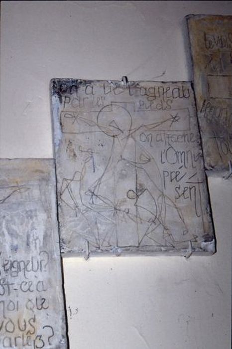 chemin de croix (bas-relief), détail d’une station - © Ministère de la Culture (France), Conservation des antiquités et des objets d’art de l'Ariège – Tous droits réservés 