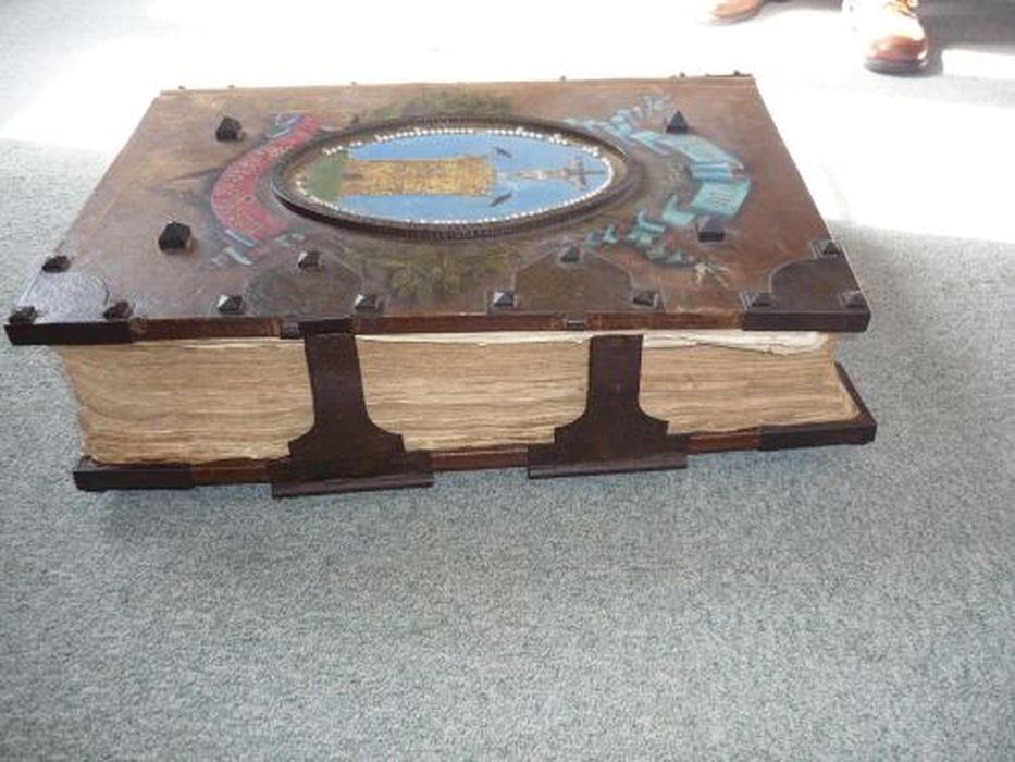 livre dit Grand Livre d'Or - © Ministère de la Culture (France), Conservation des antiquités et des objets d’art de l'Ariège – Tous droits réservés 