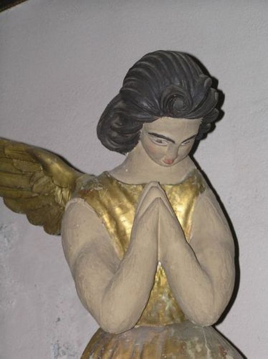 statue : Ange adorateur, vue partielle - © Ministère de la Culture (France), Conservation des antiquités et des objets d’art de l'Ariège – Tous droits réservés 
