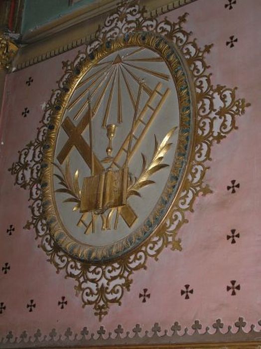 relief méplat : Trophées du choeur - © Ministère de la Culture (France), Conservation des antiquités et des objets d’art de l'Ariège – Tous droits réservés 