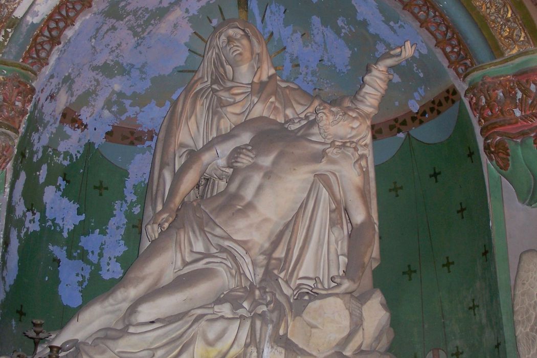 groupe sculpté : Vierge de Pitié - © Ministère de la Culture (France), Conservation des antiquités et des objets d’art de l'Ariège – Tous droits réservés 