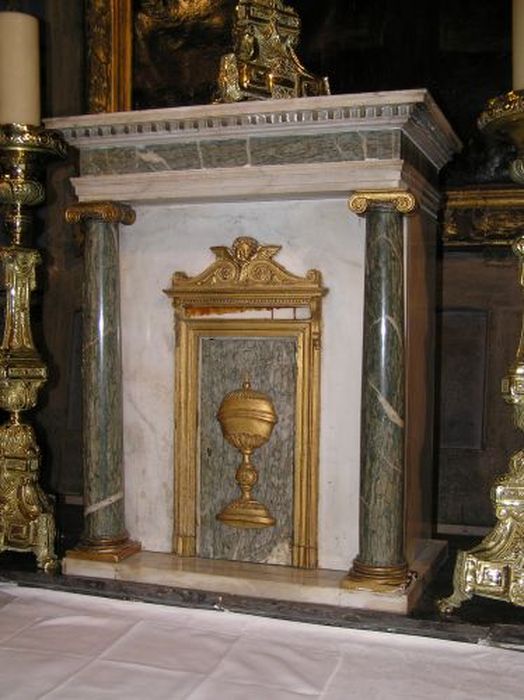 tabernacle du maître-autel - © Ministère de la Culture (France), Conservation des antiquités et des objets d’art de l'Ariège – Tous droits réservés 