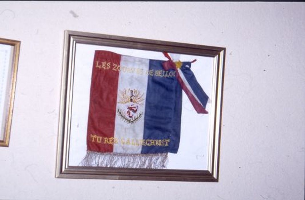 drapeau tricolore - © Ministère de la Culture (France), Conservation des antiquités et des objets d’art de l'Ariège – Tous droits réservés