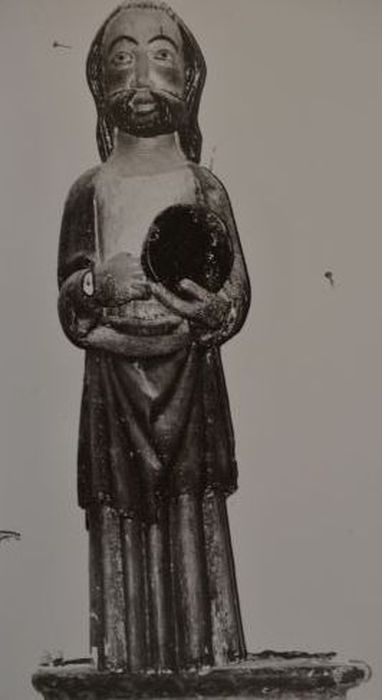statue : Saint Blaise portant une galette de pain - © Ministère de la Culture (France), Conservation des antiquités et des objets d’art de l'Ariège – Tous droits réservés 