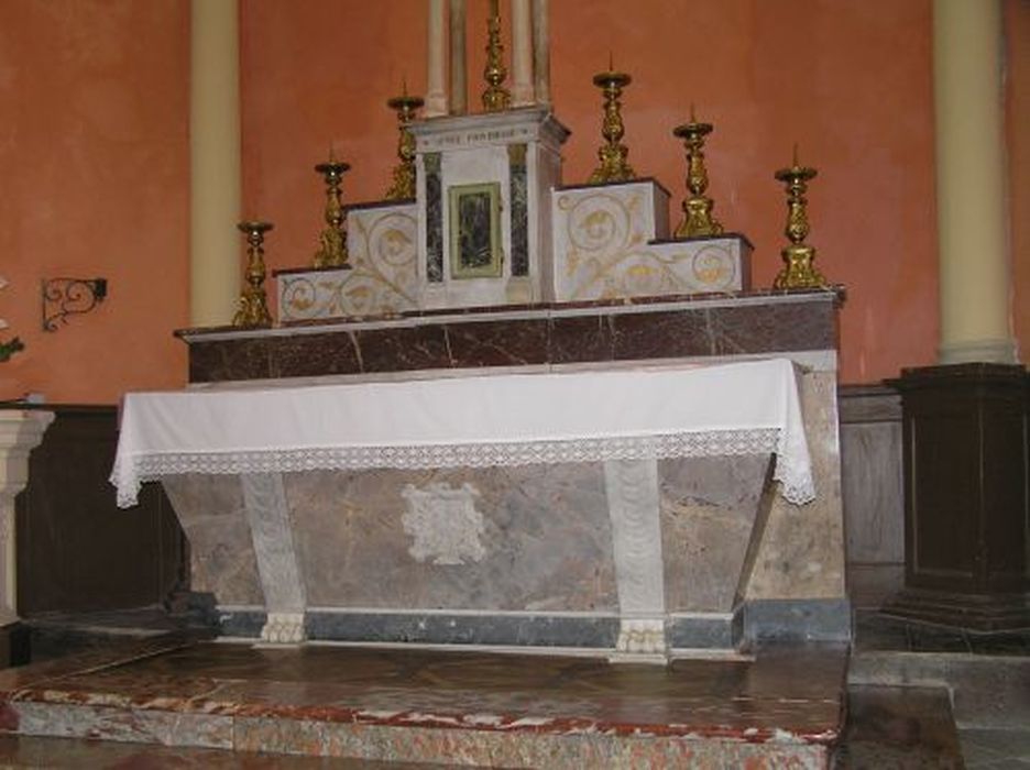 autel et tabernacle