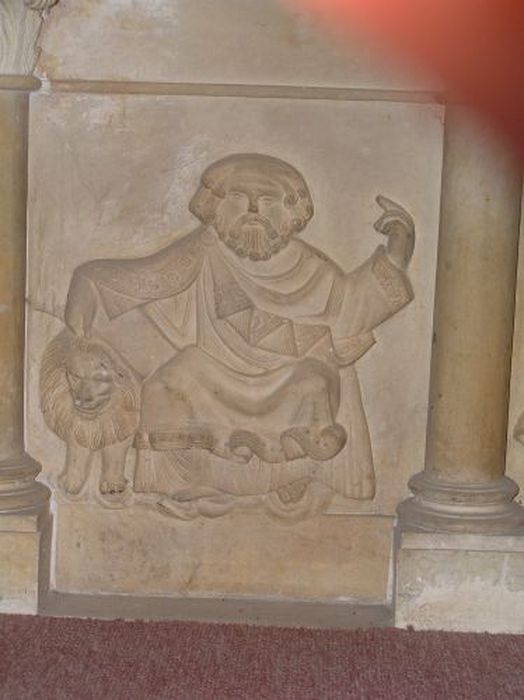 autel, détail - © Ministère de la Culture (France), Conservation des antiquités et des objets d’art de l'Ariège – Tous droits réservés 