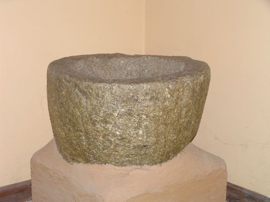 fonts baptismaux - © Ministère de la Culture (France), Conservation des antiquités et des objets d’art de l'Ariège – Tous droits réservés 
