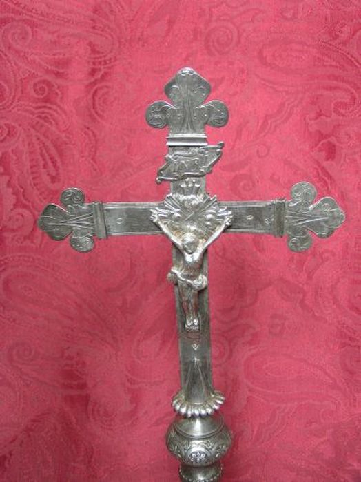 croix d'autel, vue partielle