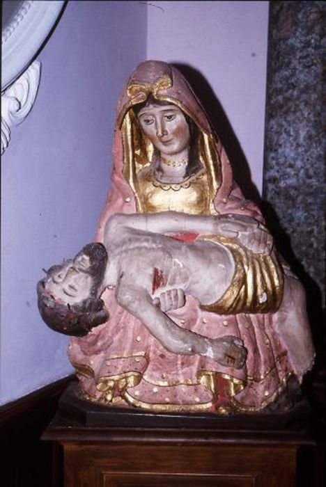 groupe sculpté : Vierge de Pitié - © Ministère de la Culture (France), Conservation des antiquités et des objets d’art de l'Ariège – Tous droits réservés 