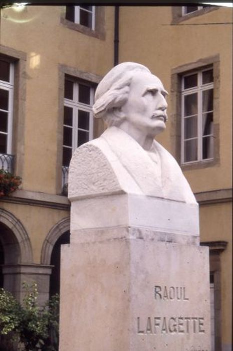 buste : Raoul Lafagette - © Ministère de la Culture (France), Conservation des antiquités et des objets d’art de l'Ariège – Tous droits réservés 