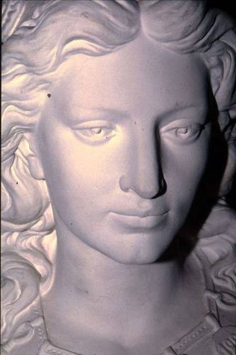 buste : Marianne dite du Centennaire, détail - © Ministère de la Culture (France), Conservation des antiquités et des objets d’art de l'Ariège – Tous droits réservés 