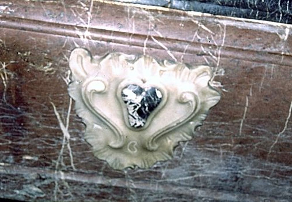 autel, détail - © Ministère de la Culture (France), Conservation des antiquités et des objets d’art de l'Ariège – Tous droits réservés 