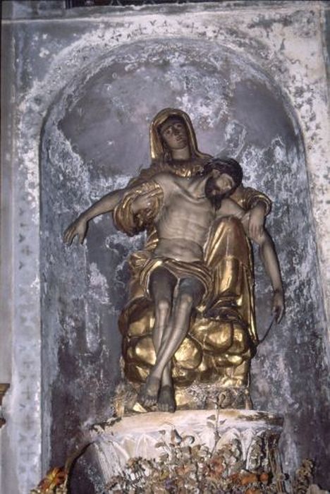 groupe sculpté : Vierge de pitié - © Ministère de la Culture (France), Conservation des antiquités et des objets d’art de l'Ariège – Tous droits réservés 