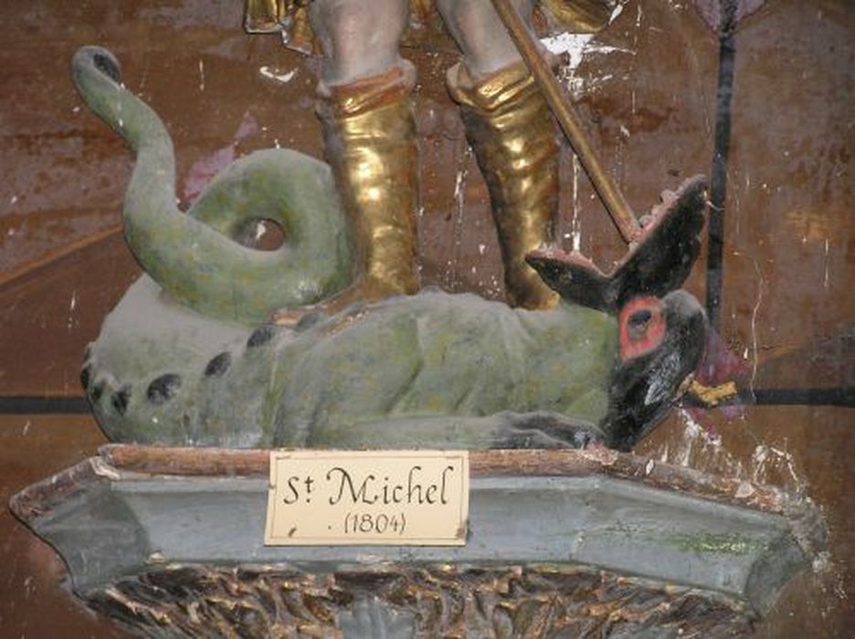groupe sculpté : Saint Michel terrassant le démon, détail