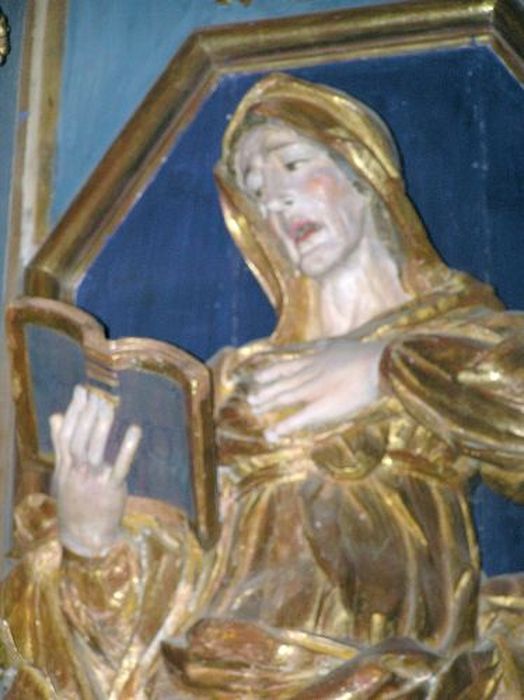 statue : Sainte Anne, vue partielle