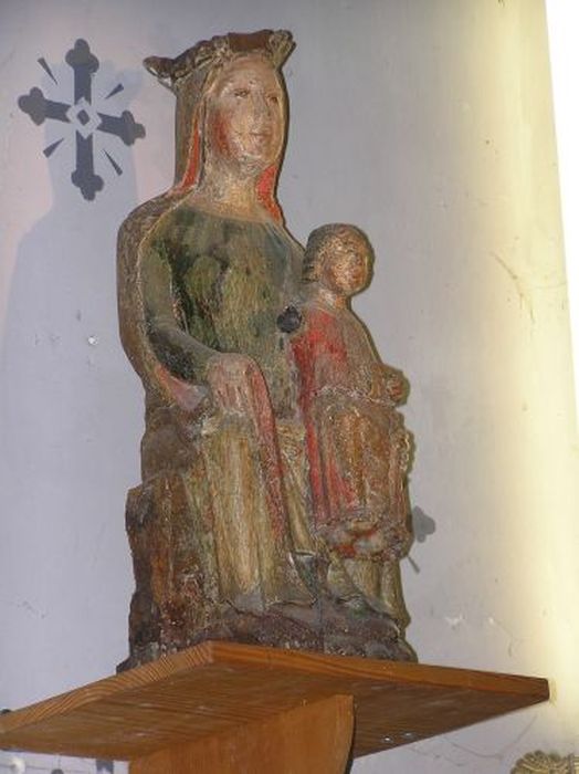 statuette style roman : Vierge à l'Enfant - © Ministère de la Culture (France), Conservation des antiquités et des objets d’art de l'Ariège – Tous droits réservés 