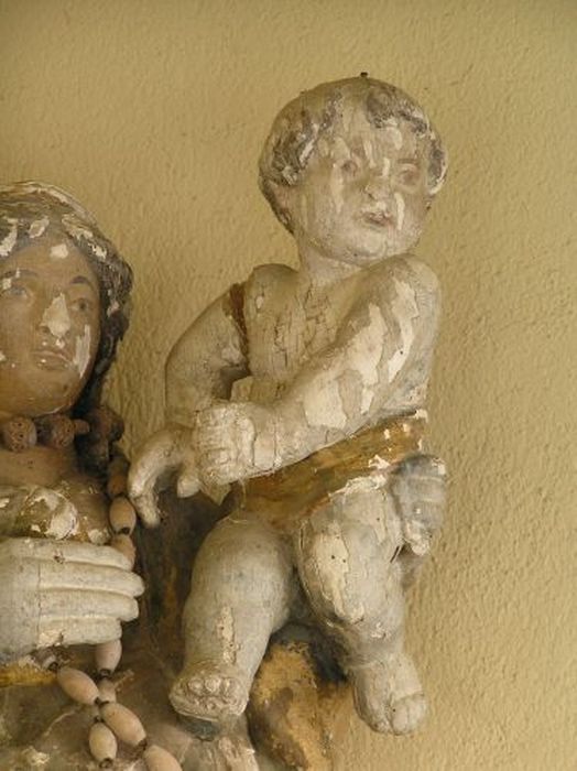 statue (statuette) : Vierge à l'Enfant, détail