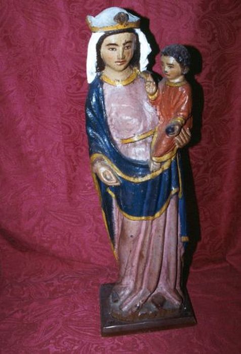 statue : Vierge à l'Enfant