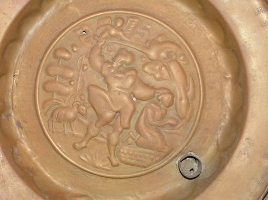 plat de quête : Sacrifice d'Abraham (le), détail - © Ministère de la Culture (France), Conservation des antiquités et des objets d’art de l'Ariège – Tous droits réservés 