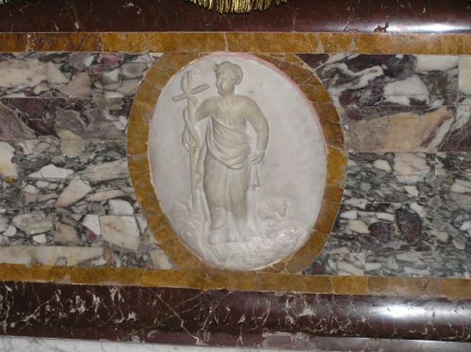 autel, détail - © Ministère de la Culture (France), Conservation des antiquités et des objets d’art de l'Ariège – Tous droits réservés 