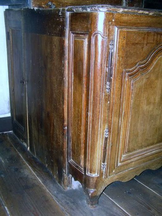 chapier, ancienne commode, détail - © Ministère de la Culture (France), Conservation des antiquités et des objets d’art de l'Ariège – Tous droits réservés 