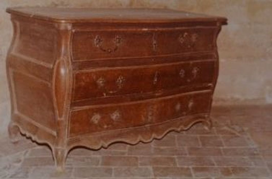 Meuble religieux (commode)