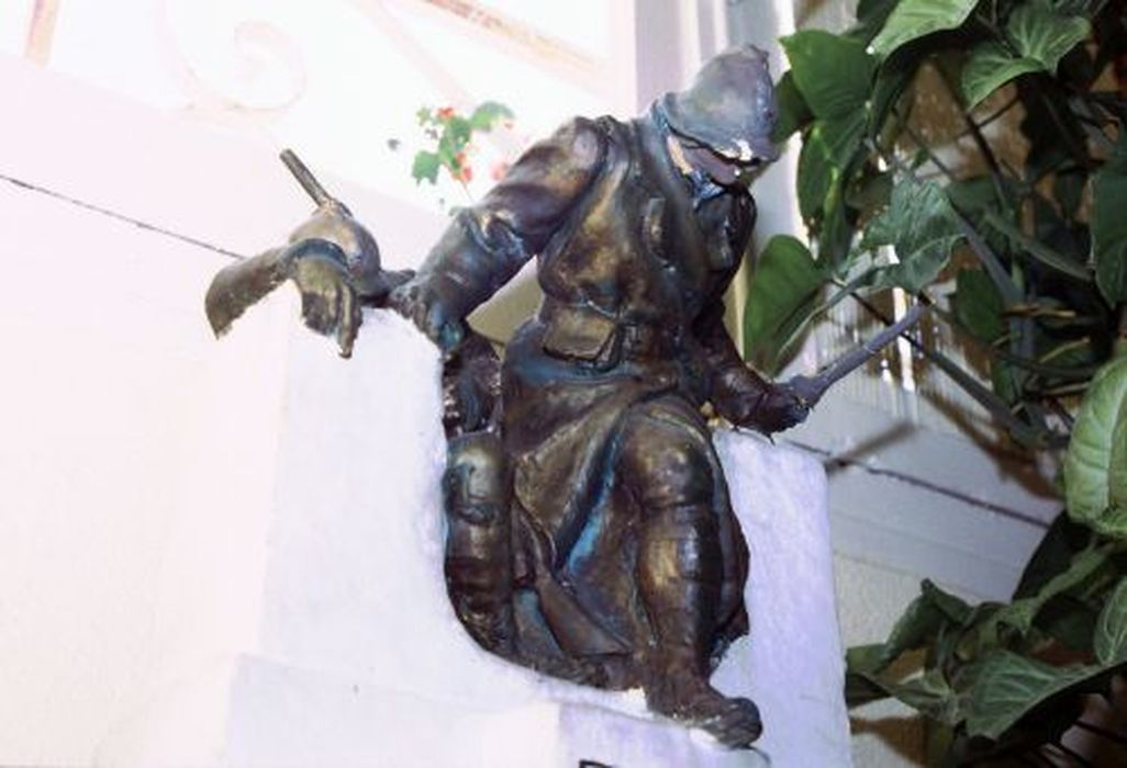 maquette du monument aux morts, détail - © Ministère de la Culture (France), Conservation des antiquités et des objets d’art de l'Ariège – Tous droits réservés 