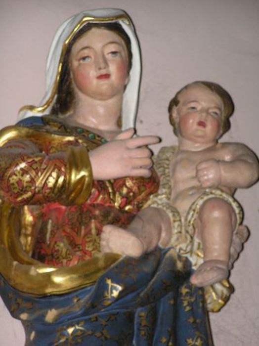 statue : Vierge à l'enfant, vue partielle - © Ministère de la Culture (France), Conservation des antiquités et des objets d’art de l'Ariège – Tous droits réservés 