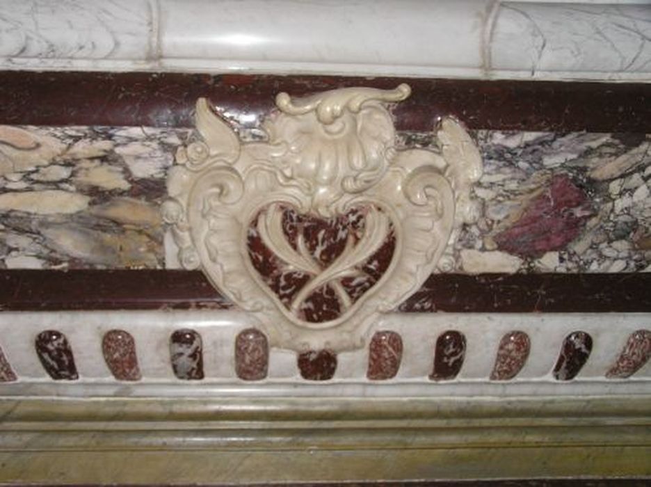 autel, détail - © Ministère de la Culture (France), Conservation des antiquités et des objets d’art de l'Ariège – Tous droits réservés 