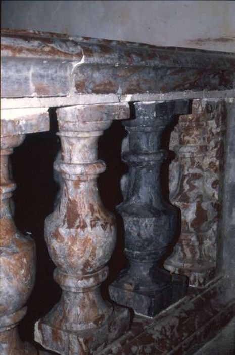 clôture de choeur (table de communion), détail - © Ministère de la Culture (France), Conservation des antiquités et des objets d’art de l'Ariège – Tous droits réservés 