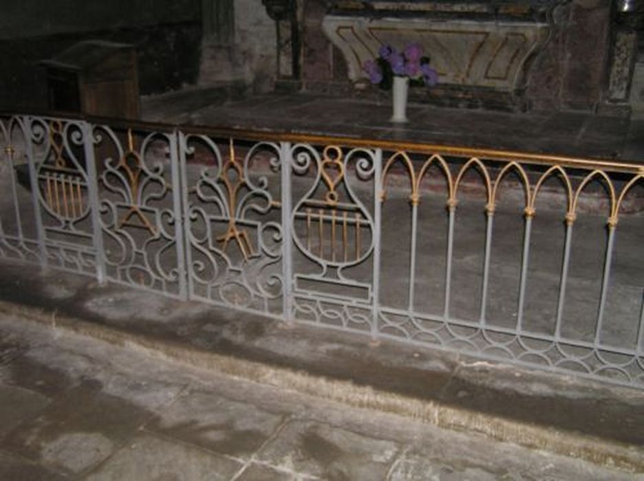 clôture de la chapelle Saint-Joseph (table de communion), vue partielle - © Ministère de la Culture (France), Conservation des antiquités et des objets d’art de l'Ariège – Tous droits réservés 