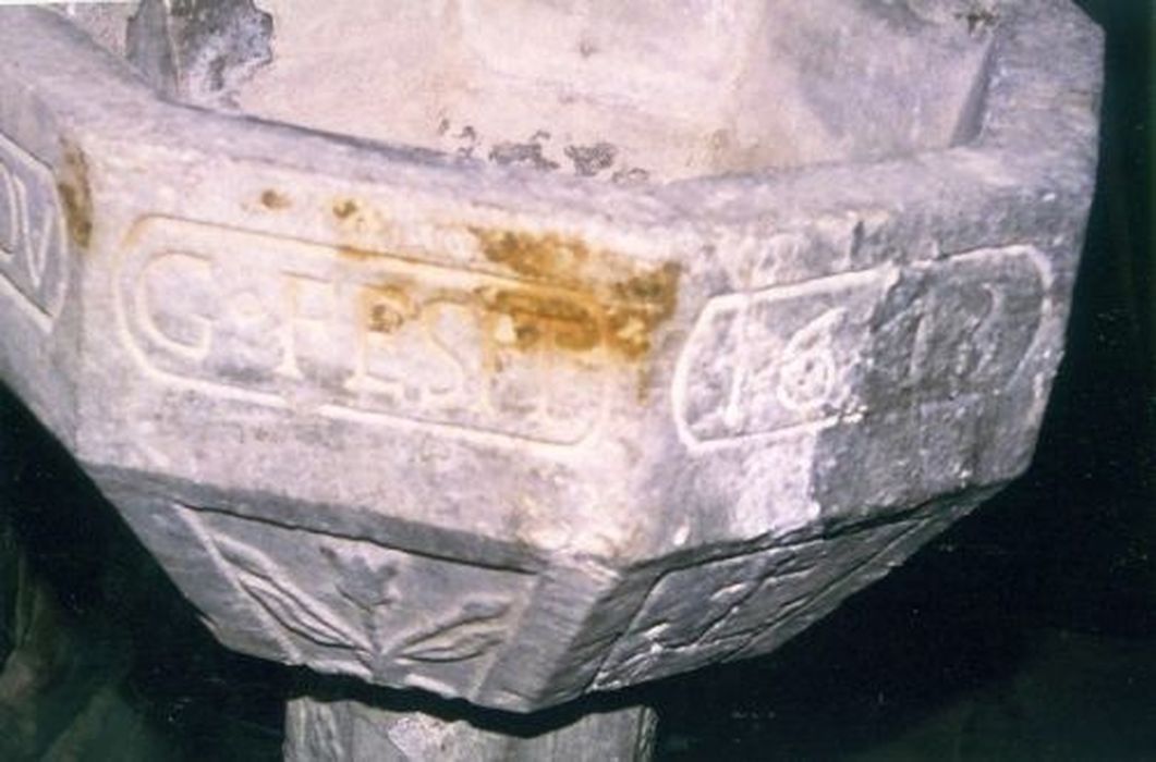 bénitier, détail