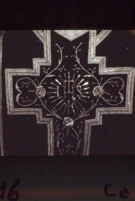 chasuble (ornement noir), détail