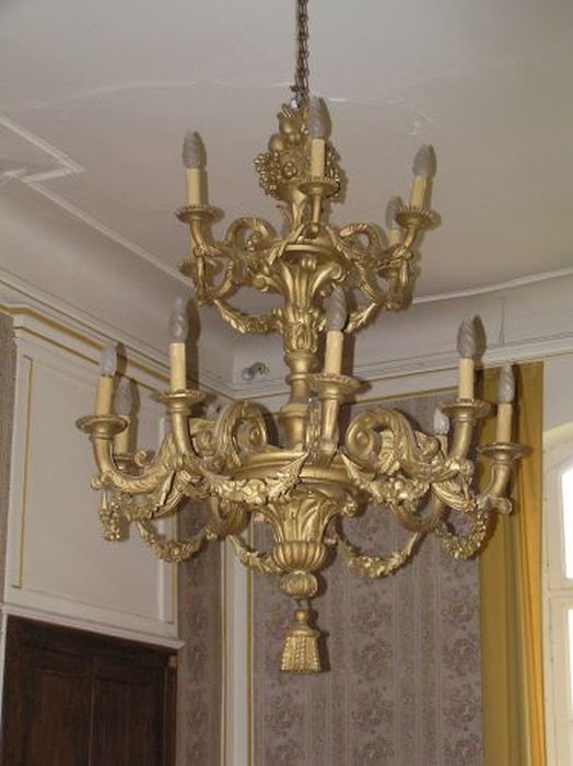 lustre - © Ministère de la Culture (France), Conservation des antiquités et des objets d’art de l'Ariège – Tous droits réservés