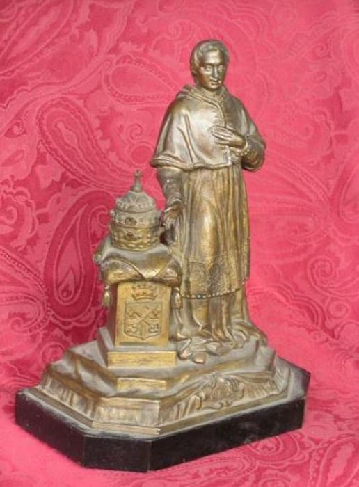 statue (statuette) : Pie IX - © Ministère de la Culture (France), Conservation des antiquités et des objets d’art de l'Ariège – Tous droits réservés