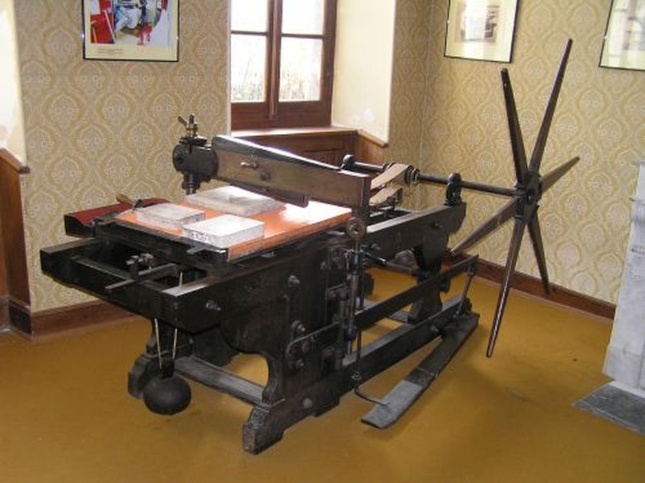 machine à imprimer à encre liquide (presse à bras) - © Ministère de la Culture (France), Conservation des antiquités et des objets d’art de l'Ariège – Tous droits réservés