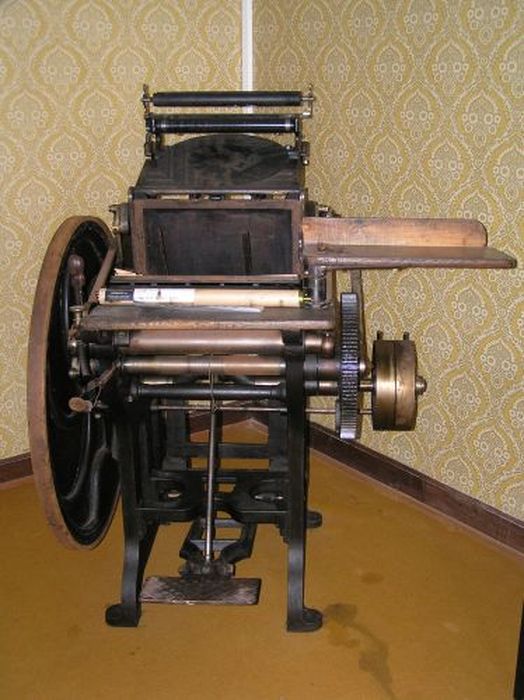 machine à imprimer par typographie (presse à pédale) - © Ministère de la Culture (France), Conservation des antiquités et des objets d’art de l'Ariège – Tous droits réservés 