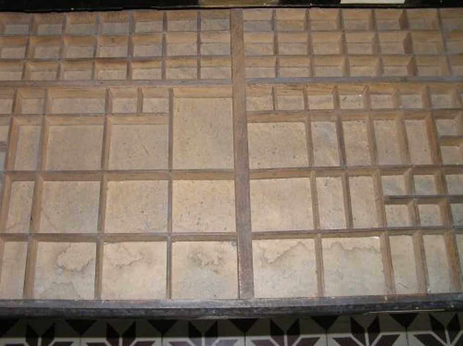meuble de cases, détail - © Ministère de la Culture (France), Conservation des antiquités et des objets d’art de l'Ariège – Tous droits réservés 