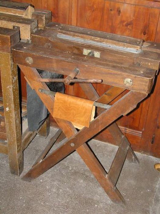 presse à relier (étau) - © Ministère de la Culture (France), Conservation des antiquités et des objets d’art de l'Ariège – Tous droits réservés