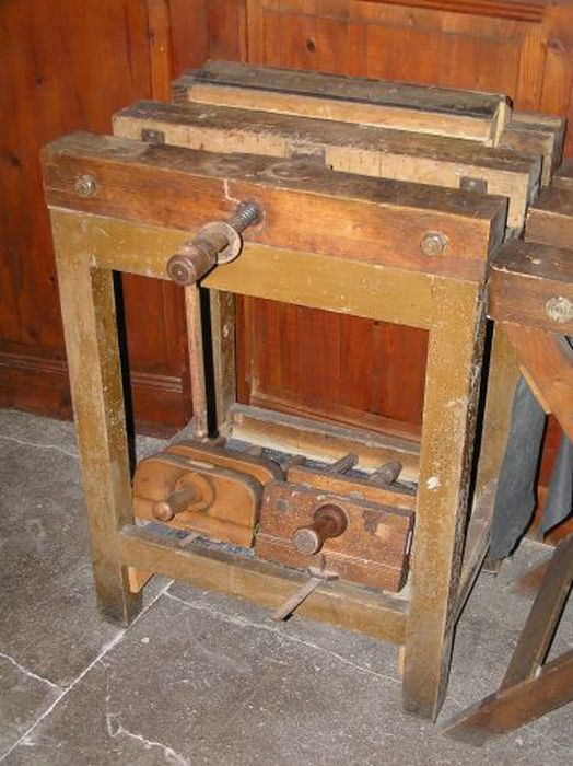 presse à relier (étau) - © Ministère de la Culture (France), Conservation des antiquités et des objets d’art de l'Ariège – Tous droits réservés