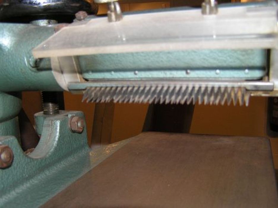 presse à relier (machine à grecquer), détail - © Ministère de la Culture (France), Conservation des antiquités et des objets d’art de l'Ariège – Tous droits réservés 