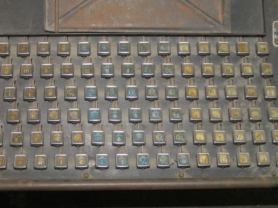 fondeuse de lignes-blocs, détail - © Ministère de la Culture (France), Conservation des antiquités et des objets d’art de l'Ariège – Tous droits réservés 