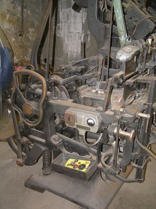 fondeuse de lignes-blocs, détail - © Ministère de la Culture (France), Conservation des antiquités et des objets d’art de l'Ariège – Tous droits réservés 